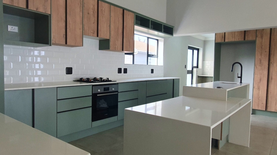 3 Bedroom Property for Sale in Dana Bay Western Cape